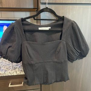ASTR The Label Square Neck Puff Sleeve top